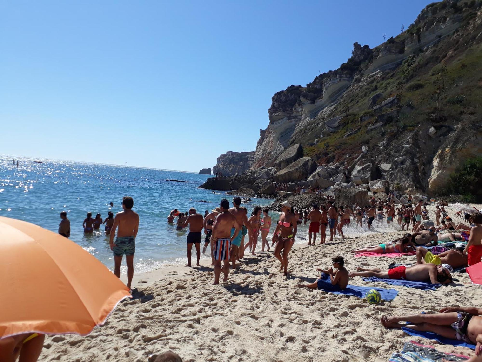 Marilaura'S Beach House Nazare Ngoại thất bức ảnh