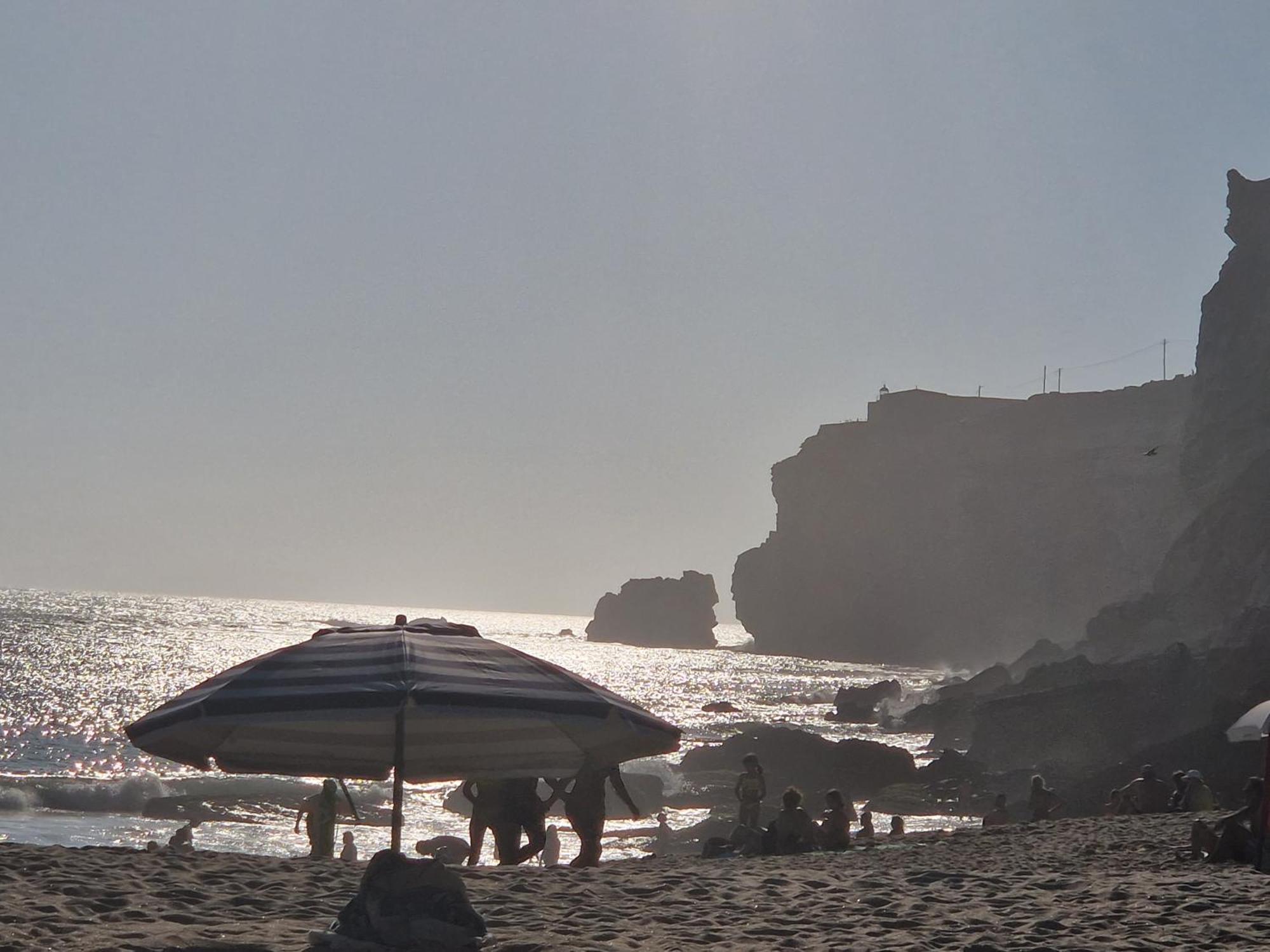 Marilaura'S Beach House Nazare Ngoại thất bức ảnh