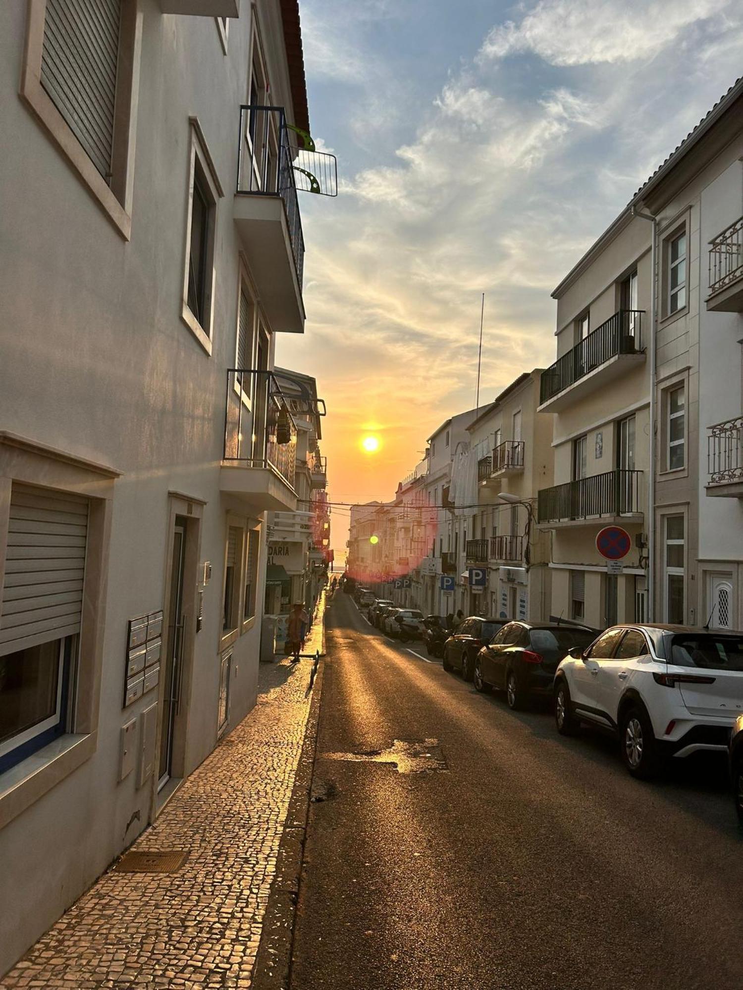 Marilaura'S Beach House Nazare Ngoại thất bức ảnh